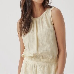 Pact Coastal Double Gauze Bubble Hem Top